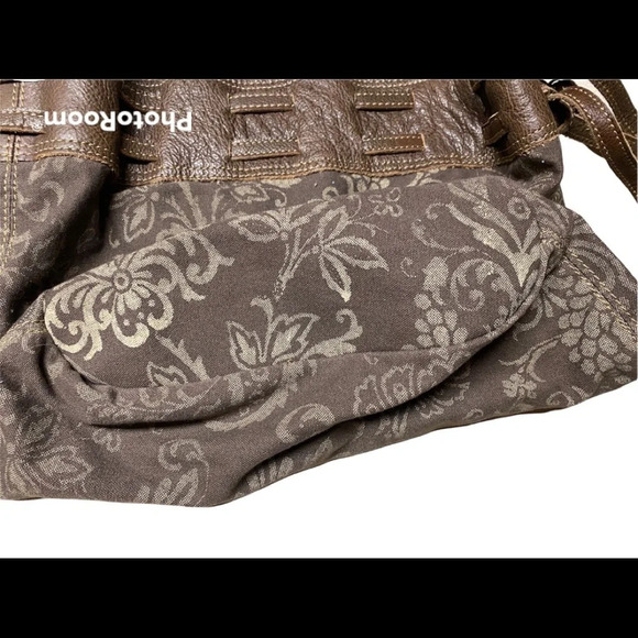 Rare Fossil Jaquard Floral Hobo Bag with Leather Detail - Picture 4 of 15